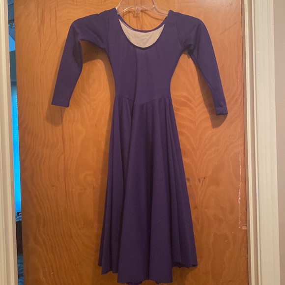 Dress - Picture 2 of 2